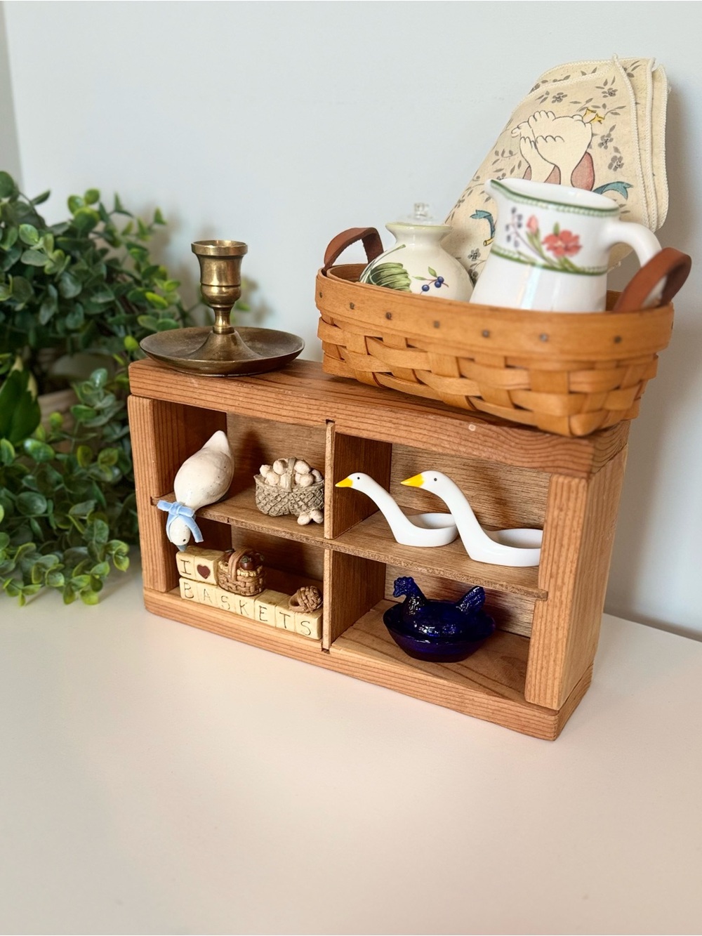 Vintage 🧺🪿 Wooden Trinket Shelf Bundle with Miniature Birds and Baskets